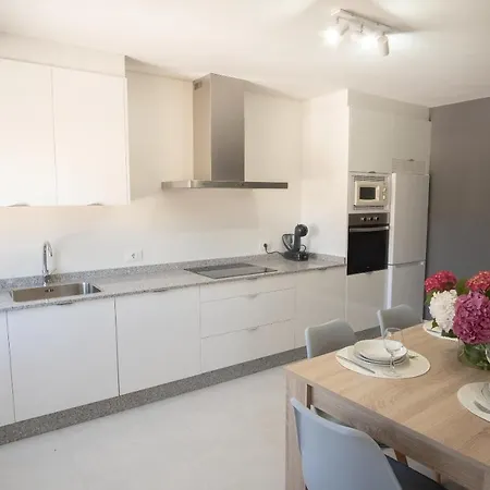 Preciosa Casa En Cerca De La Playa De Samil بيت للعطل *