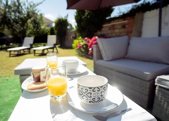 Preciosa Casa En Cerca De La Playa De Samil