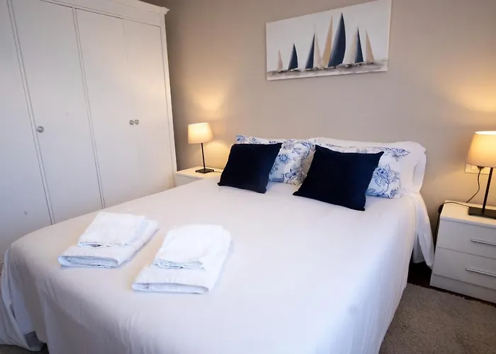 Preciosa Casa En Cerca De La Playa De Samil